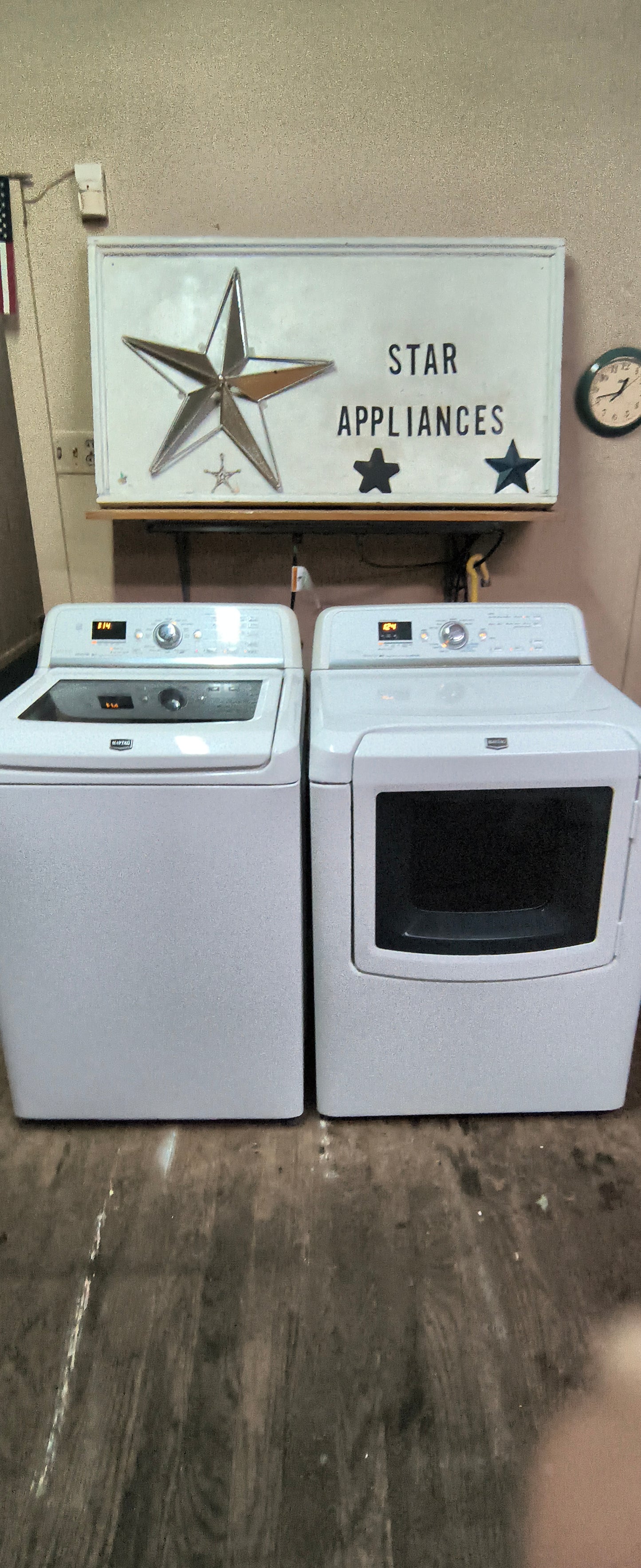 MAYTAG BRAVOS MCT WHITE ELITE TOPLOAD WASHER & ELECTRIC DRYER SET