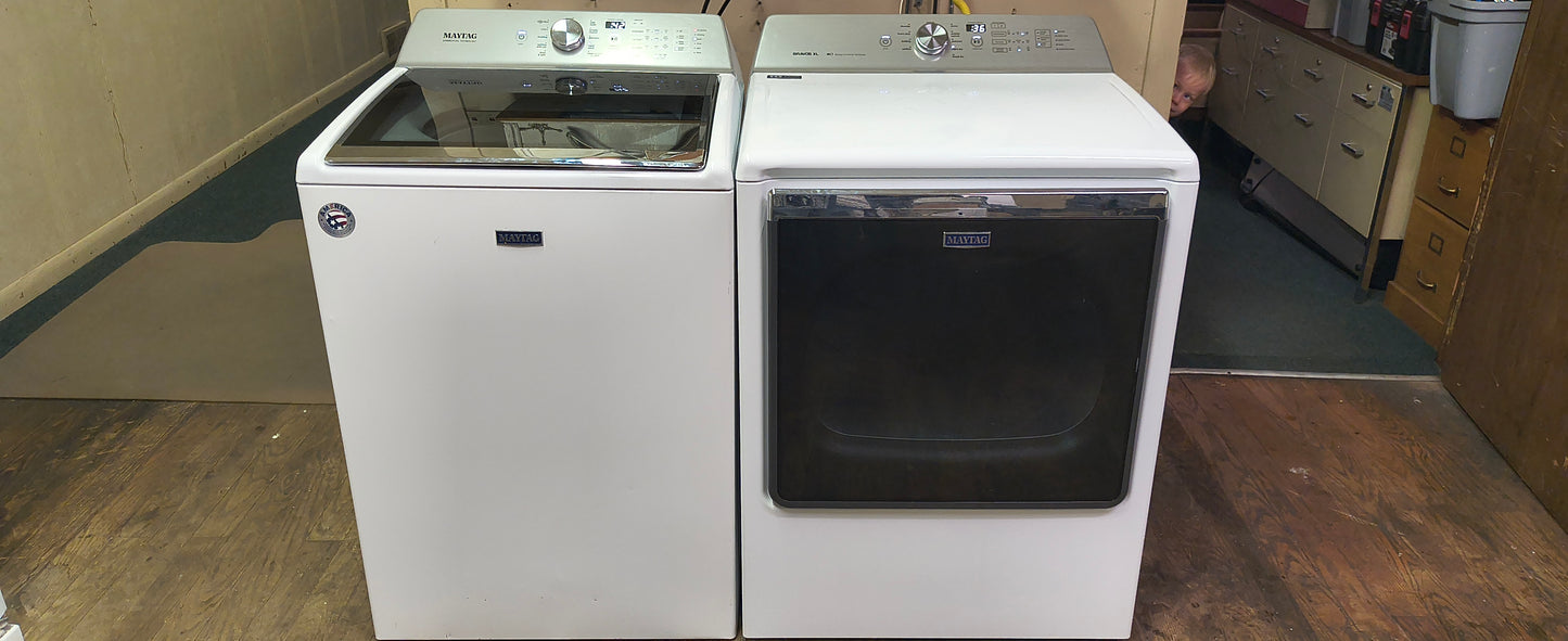 MAYTAG WHITE ELITE TOPLOAD WASHER & ELECTRIC BRAVOS XL DRYER SET